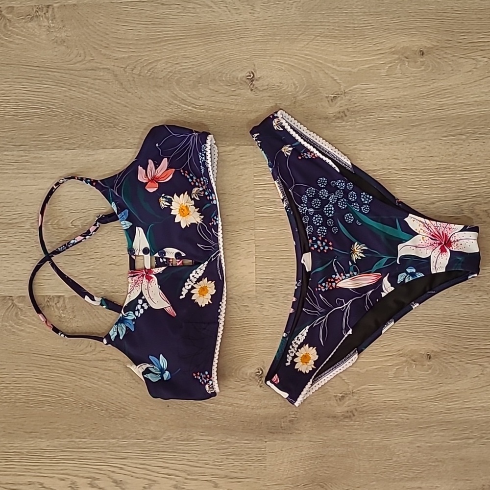 Cupshe two piece swimsuit size L
